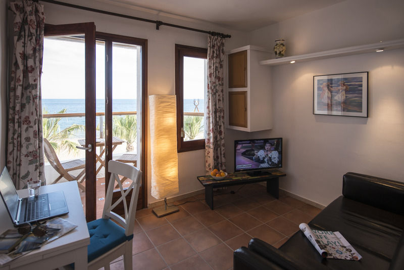 Apartamentos Wundermar Torredembarra Esterno foto